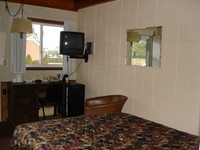 Rear view of 1 double bedroom